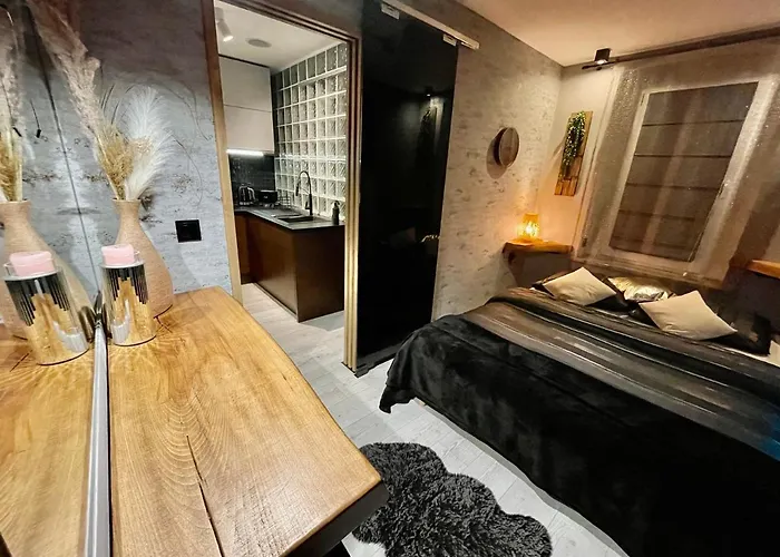 Pod Lwem كوشتيجينا