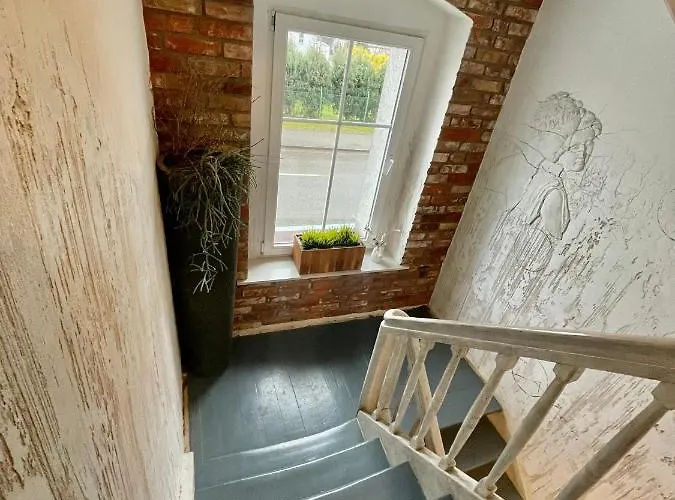 Pod Lwem كوشتيجينا