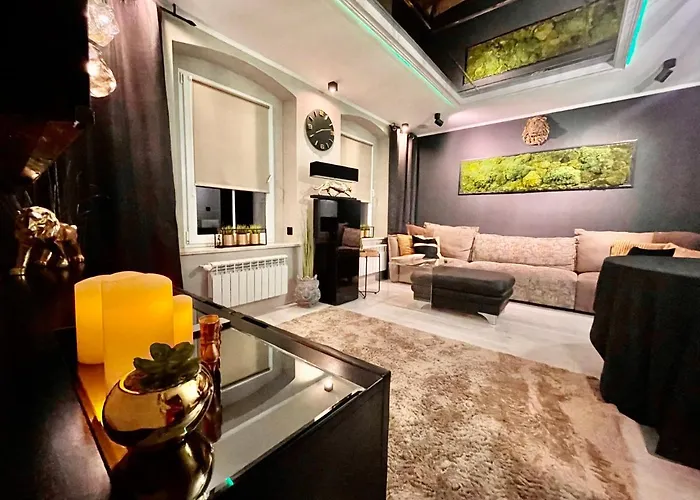 شقة Pod Lwem كوشتيجينا