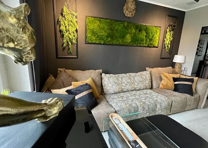 Pod Lwem * كوشتيجينا